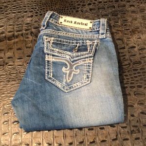 Rock Revival Embellished Kai Capri Jeans!!